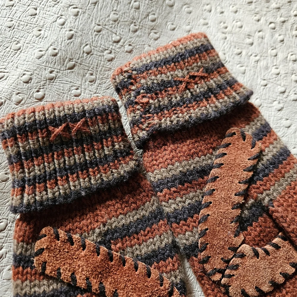 Vintage NOS Van Raalte Brown Acrylic And Leather Suede Gloves - Picture 6 of 7